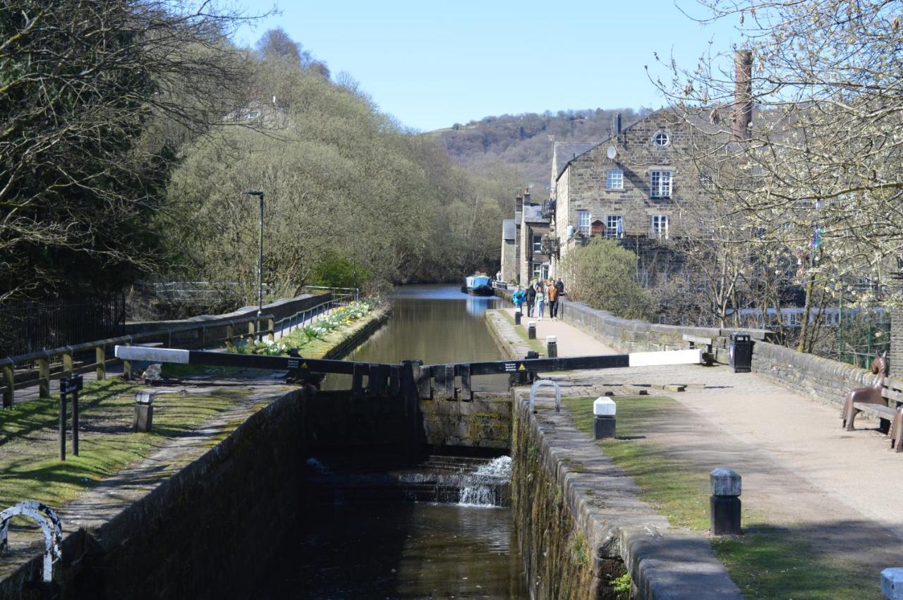 Grooms House * Hebden Bridge
